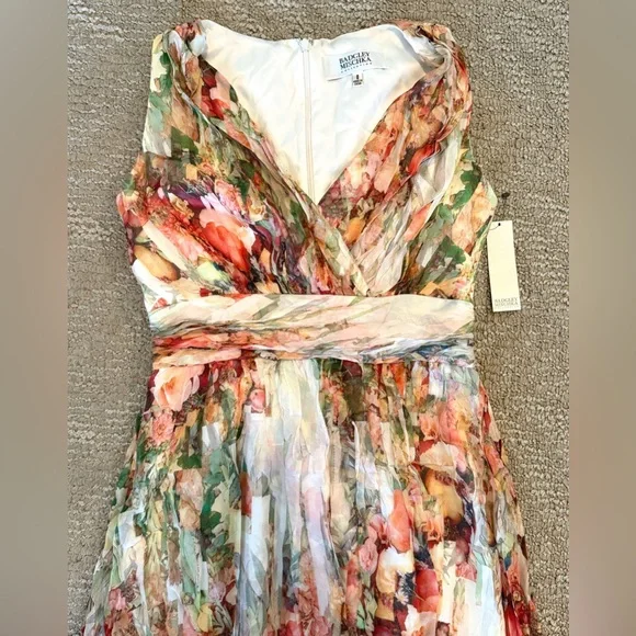 Badgley Mischka Floral Gown - Picture 2 of 10